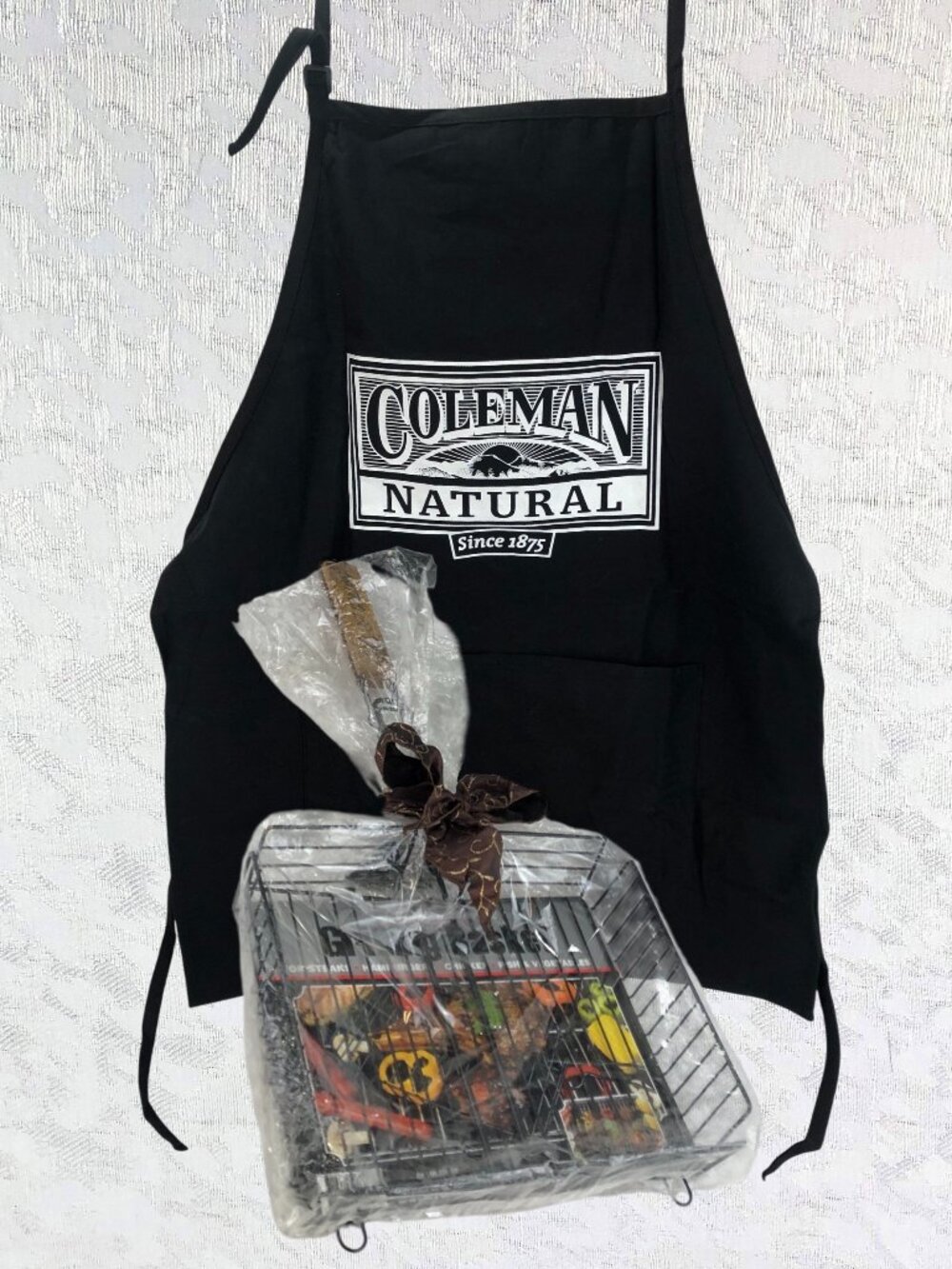 Mr Bar-B-Q Long-Handled Grilling Basket + Black Coleman Apron BBQ Gift Set NWT